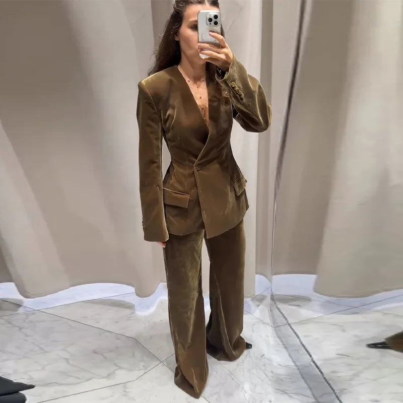 MIA- TRAJE DE TERCIOPELO