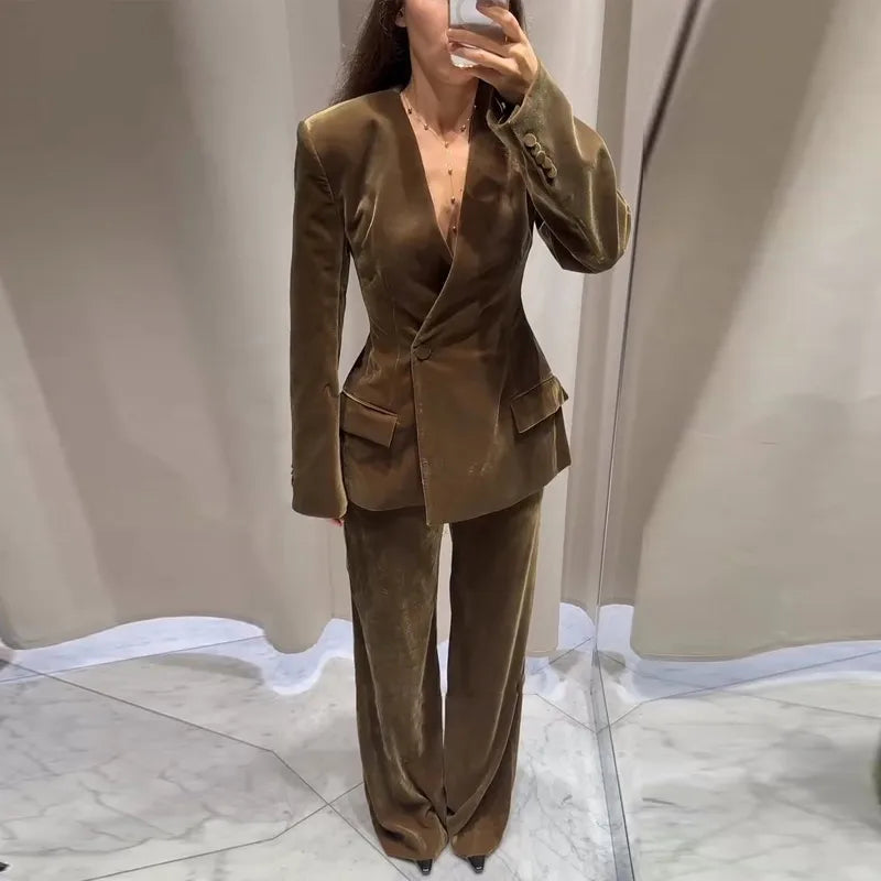 MIA- TRAJE DE TERCIOPELO