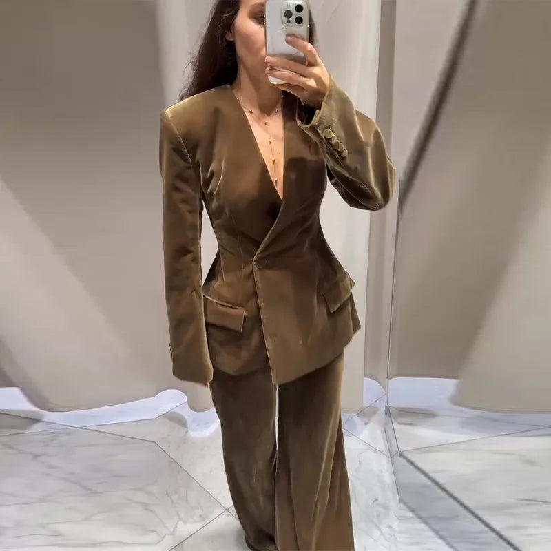MIA- TRAJE DE TERCIOPELO