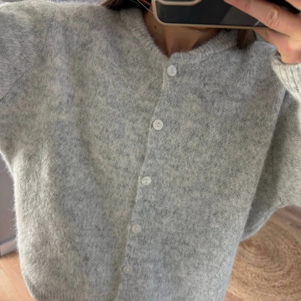 Cardigan knit