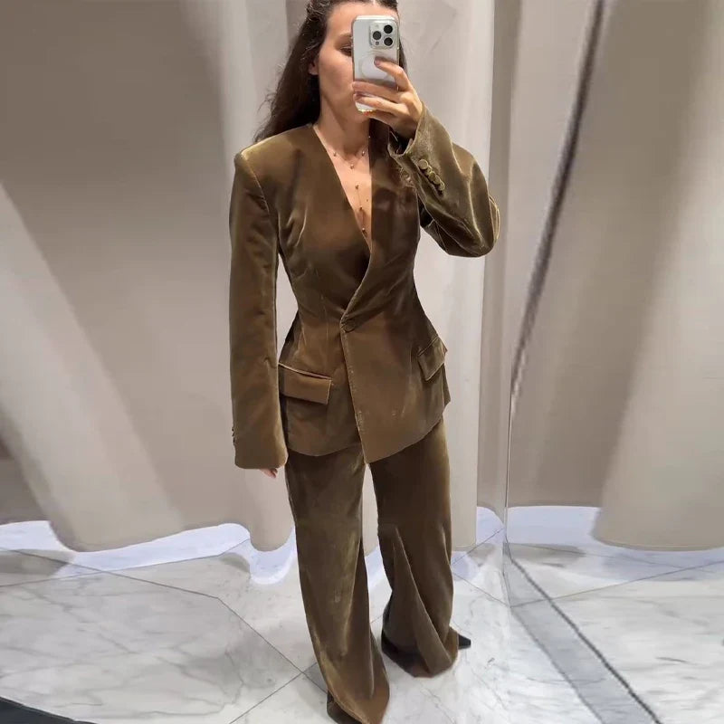 MIA- TRAJE DE TERCIOPELO