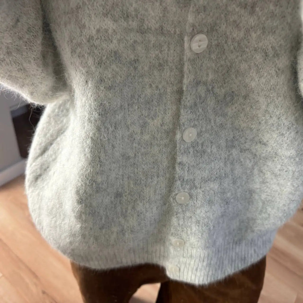 Cardigan knit