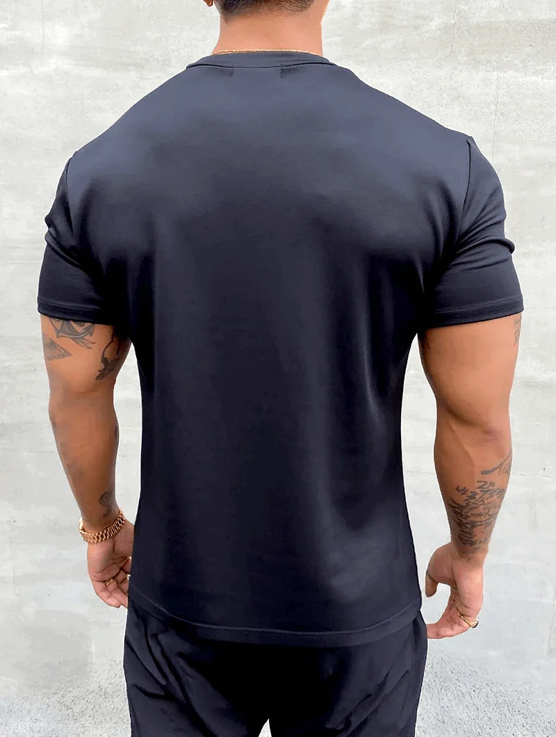 Polera Aleano Fit Negra